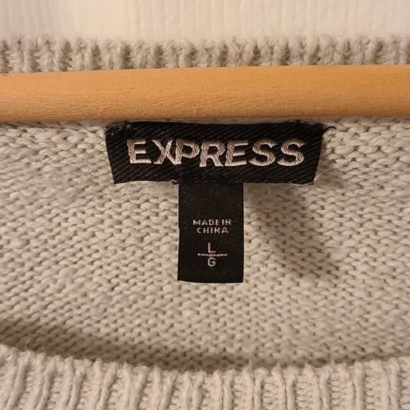 Express Sweater - Picture 3 of 4